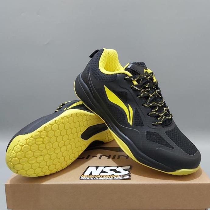 Sepatu Badminton Lining Ultra Pro Black Yellow Original AYTR 056-4