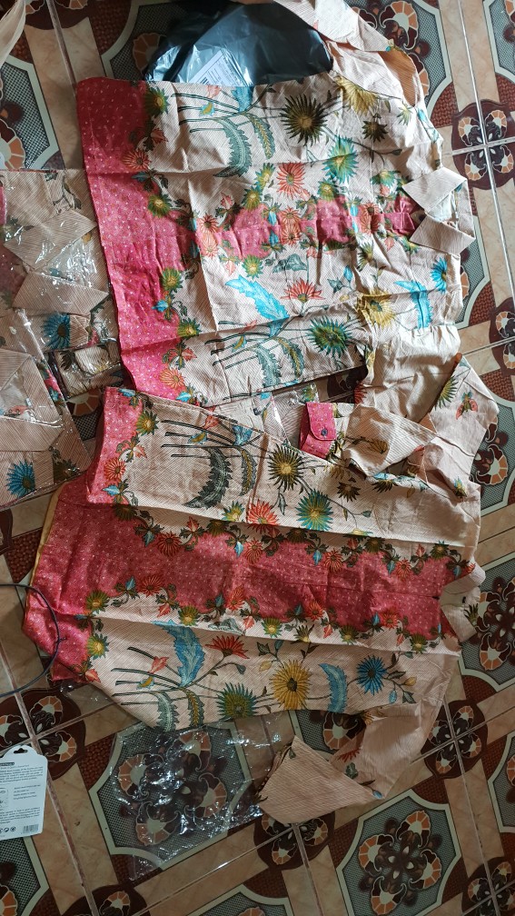 Batikcouplkeluarga Batik Couple Keluraga