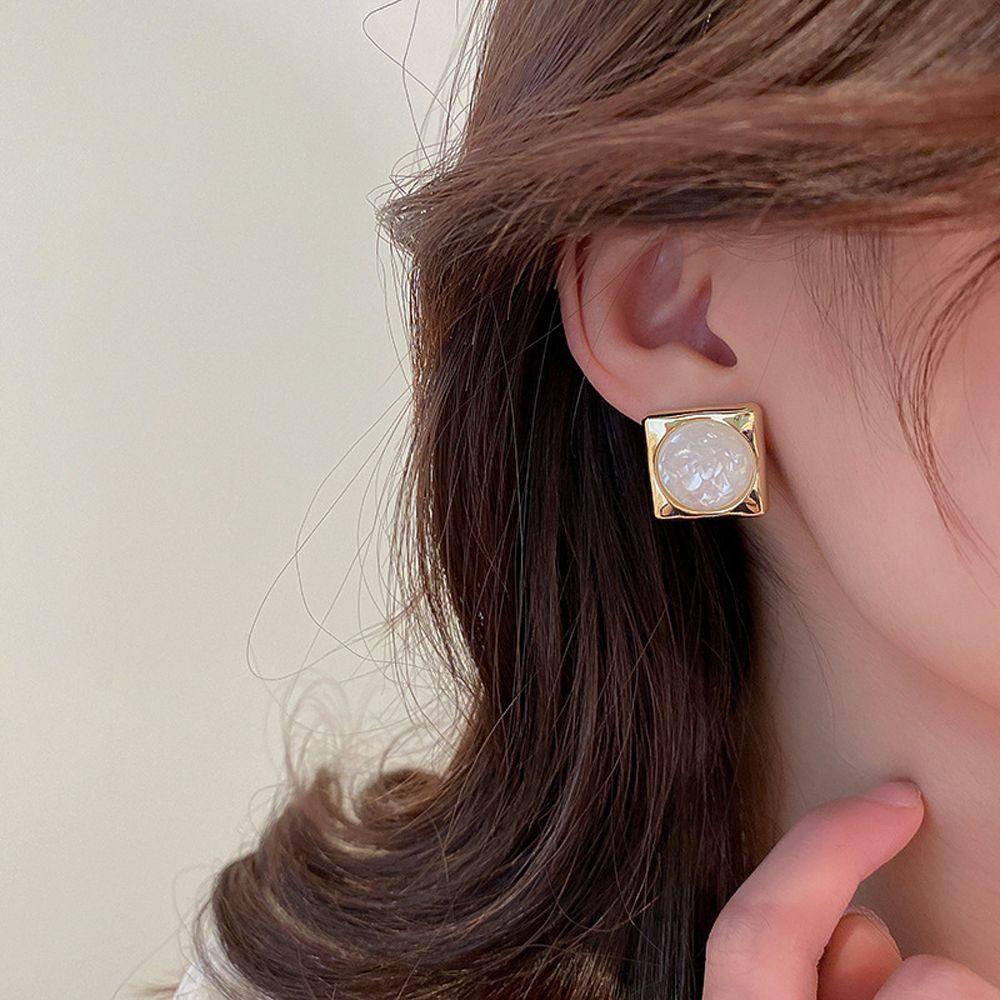 Needway Ear Studs Fashion Pesta Pernikahan Segitiga Bulat Persegi Enamel Stud Earrings Wanita Ear Hook