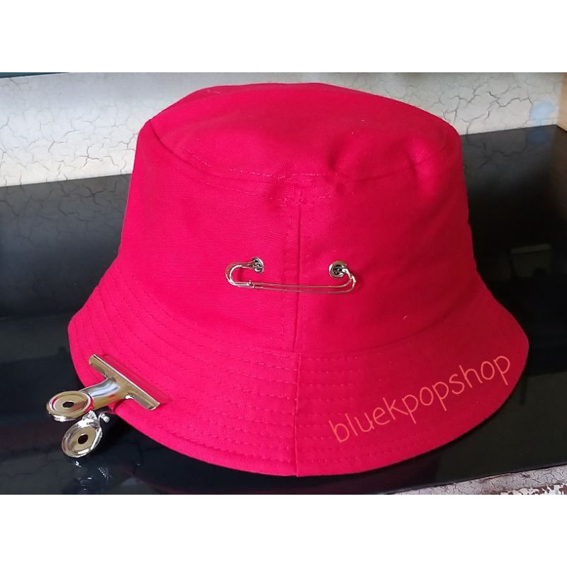Aksesoris Fashion Topi Bucket Hat + Pin + Clip Bulldog Peaceminusone