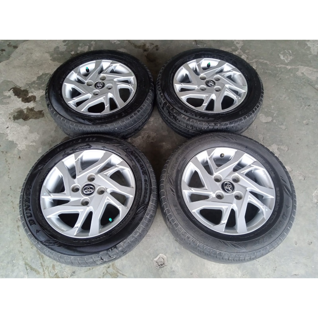 Velg Bekas Ori Copotan Mobil STD AVANZA VELOZ R15 Hole 4X114 SILVER + Ban DUNLOP 185 65 R15 Cocok Mo