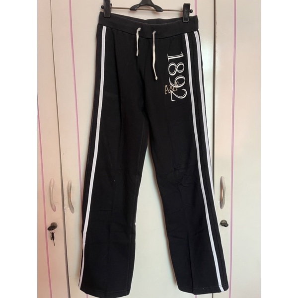 abercrombie & fitch celana training