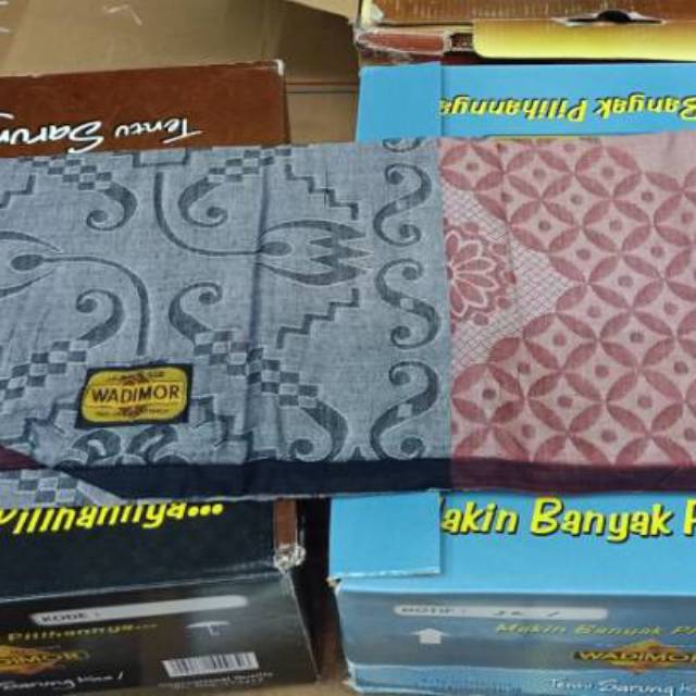 Sarung wadimor singgasana