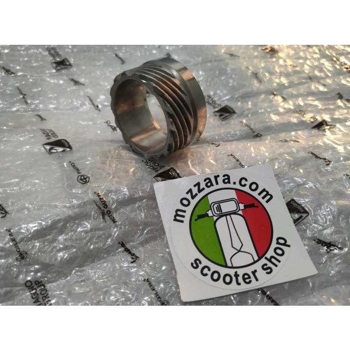 ORIGINAL - Speedometer Gear Vespa LX S LXV