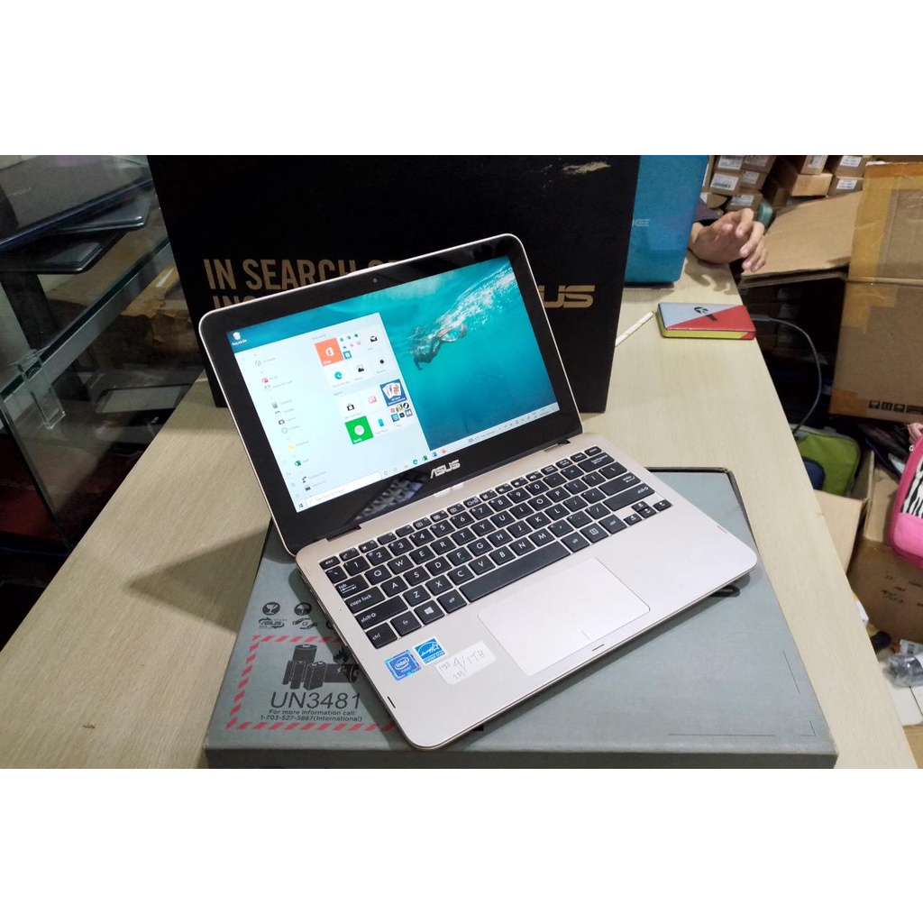 PROMO NOTEBOOK SETARA LAPTOP SECOND ASUS FLIP Tp201s TOUCHSCREEN MURAH  12 INCH ZOOM WIFI WEBCAM SIAP PAKAI MULUS RAM 4GB HDD 1 TB 1TB ORIGINAL BERGARANSI BONUS TAS DAN MOUSE 3 JUTAAN BISA DILIPAT SAMPAI 360 DERAJAT LIKE NEW BERGARANSI 12 INCI FULLSET