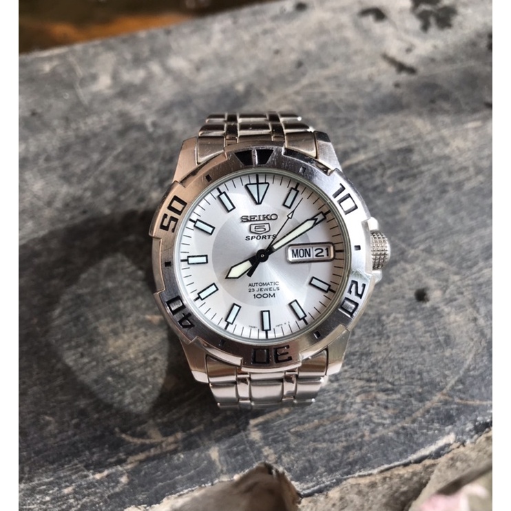 Seiko 5 Sports Automatic Original Jam Tangan Pria Second/bekas