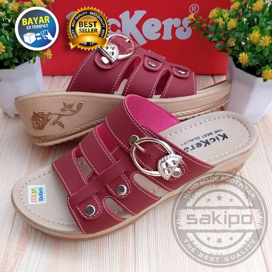 PROMO 2.2  COD SALE  SANDAL WANITA WEDGES SLOP BAN 3 KICKERS WARNA HITAM TERBARU MURAH NYAMAN DI PAKAI / SAKIPO-Marun