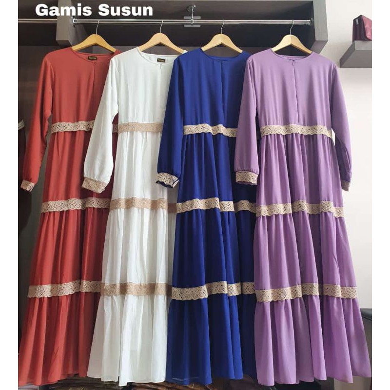 Gamis renda susun