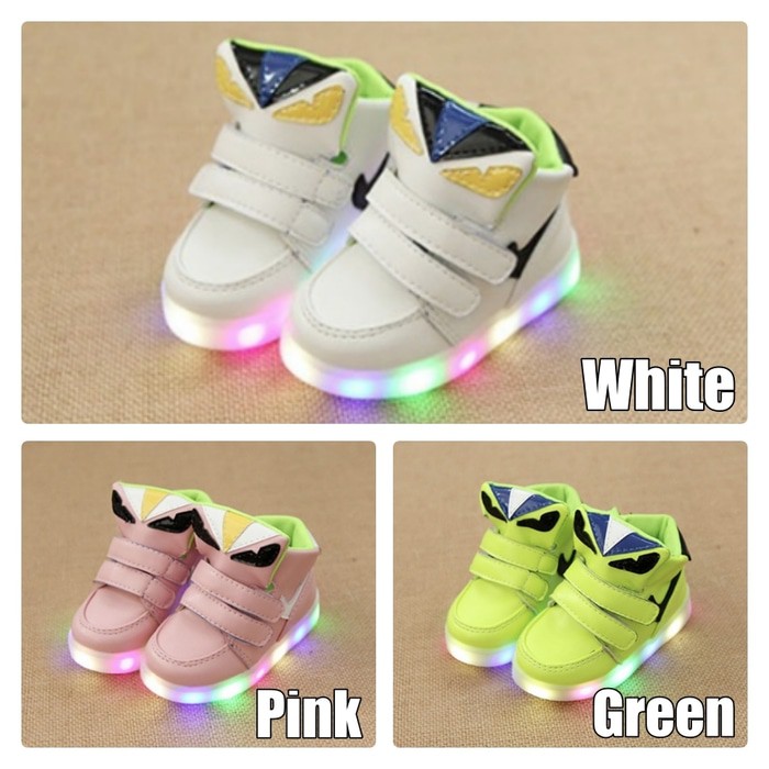 Sepatu Sneakers / Olahraga / Sekolah Anak Lampu /LED Fendi Eye Monster promo 4 88