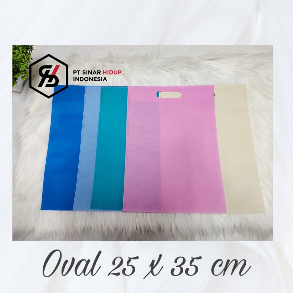 

Goodie Bag Tas Belanja Oval 25x35 Spunbond Tote Bag Sourvenir Weding Hajatan Perkodi ( 20 Pcs )