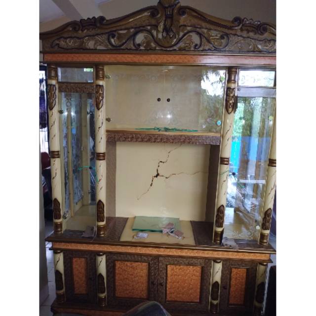 lemari tv / lemari pajangan 2 in 1 kayu ukir mewah