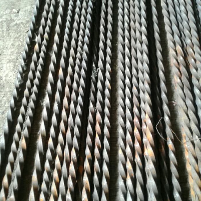 Besi Nako Ulir 8,5 x 8,5 x 3,7 MTR Ulir