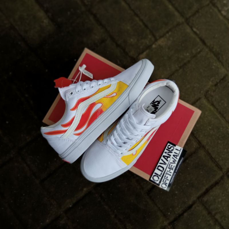 vans white flame old skool