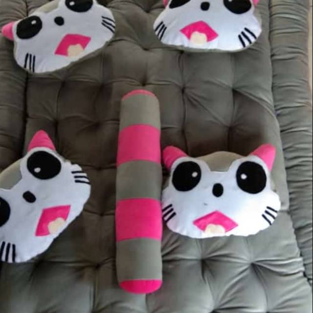 Matras motif kucing