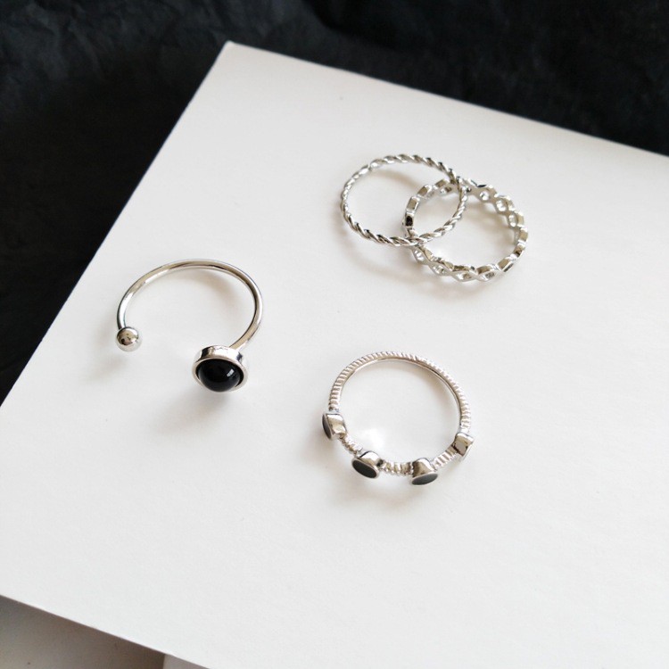 4pcs / Set Cincin Jari Telunjuk Model Terbuka Dapat Disesuaikan Warna Hitam Gaya Hip Hop Punk