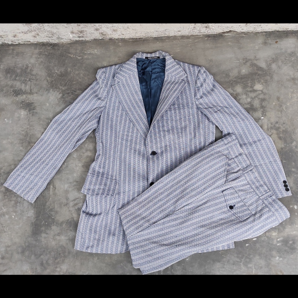 Jaket Vintage kaos varsity sukajan celana crewneck hoodie second One Set Setelan Jas not Versace