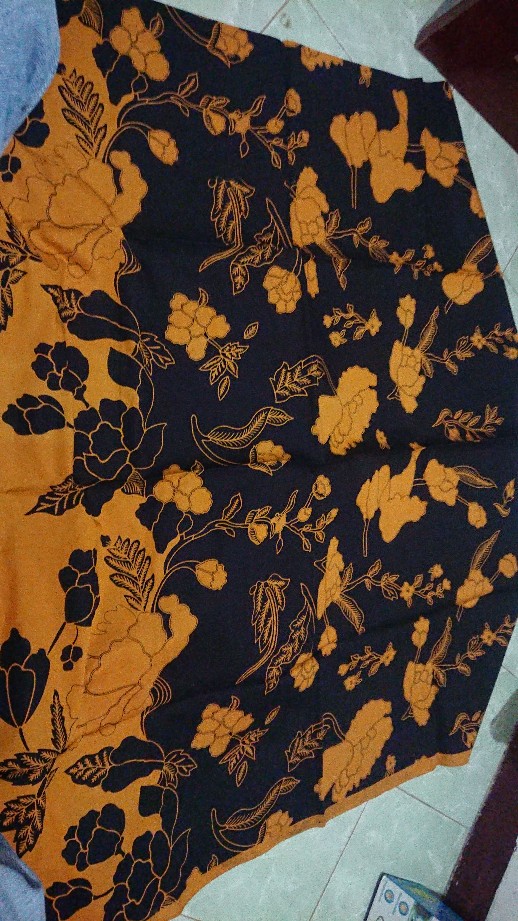 Kain Batik Solo Daun Bunga Yellow Black Sanforized Batiksoloamanah 105.000
