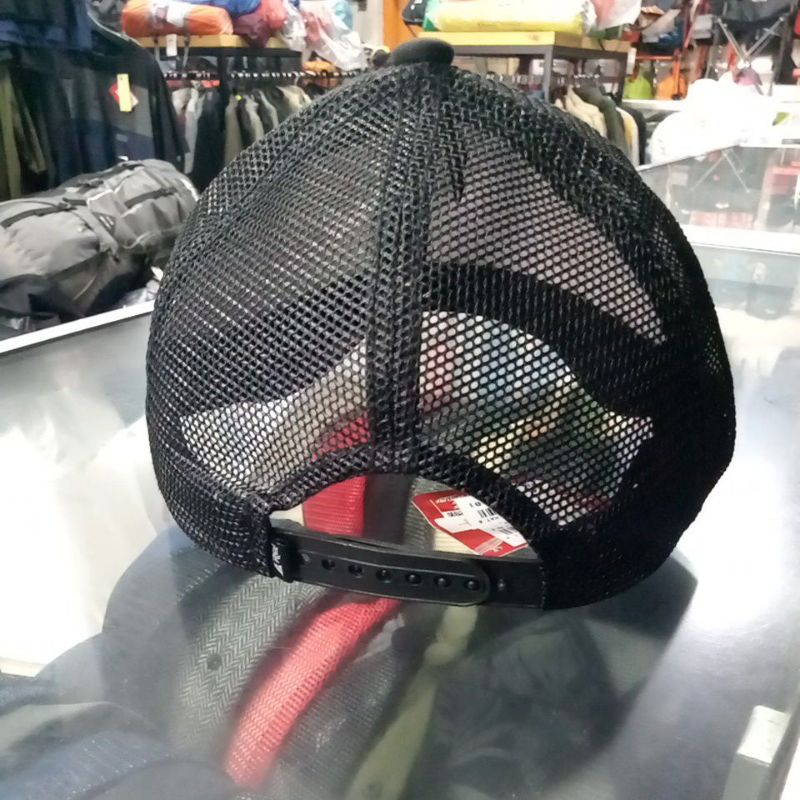 Topi Arei outdoorgear 02