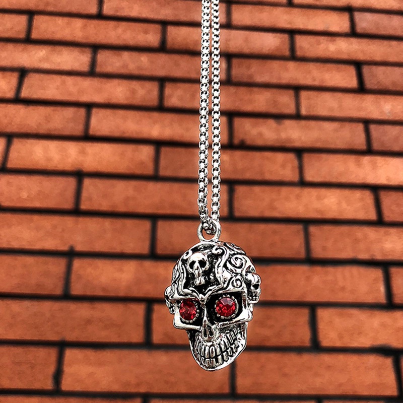 Kalung Liontin Tengkorak Mata Merah Gaya Hip Hop Punk Untuk Unisex