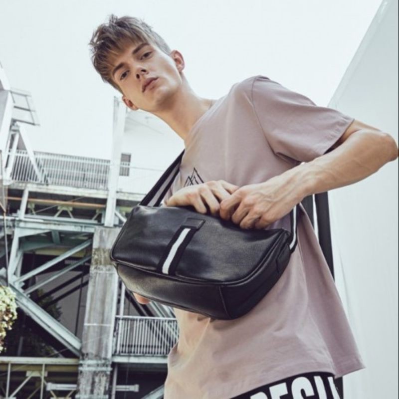 Tas Selempang Kulit Pria - Tas Pria (MARTIN)