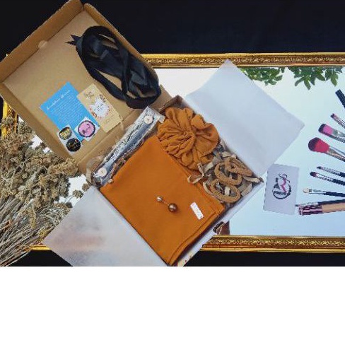

Gift Box / Hampers Hijab / kado hadiah unik simple