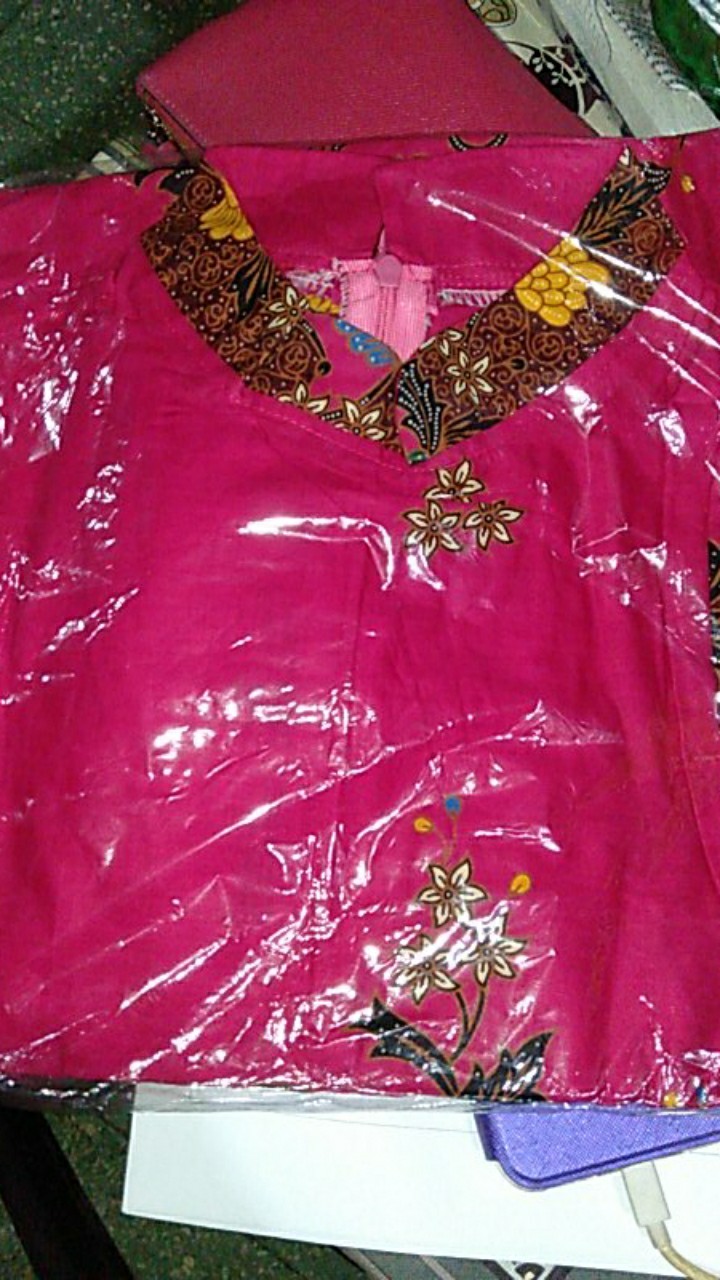 Atasan Blouse Batik Bunga