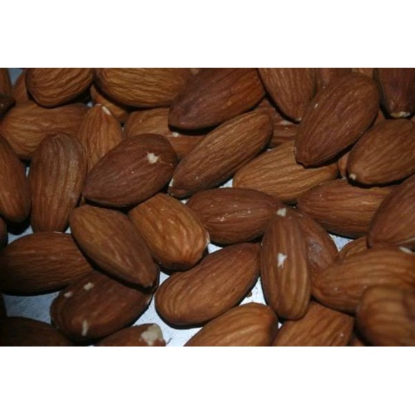 

Whole Raw Almond ( almond mentah utuh )