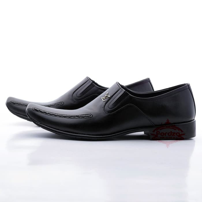 Sepatu Kulit Pria Bisnis Sepatu Pantofel Pria High Quality Formal Slip On Model Lv 907HT - Hitam 38