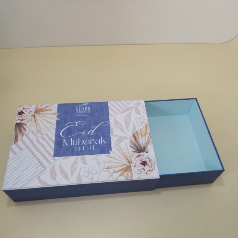 

Box hampers 30x20x7 cm /box lebaran /box indul fitri/kotak hampers /kotak lebaran
