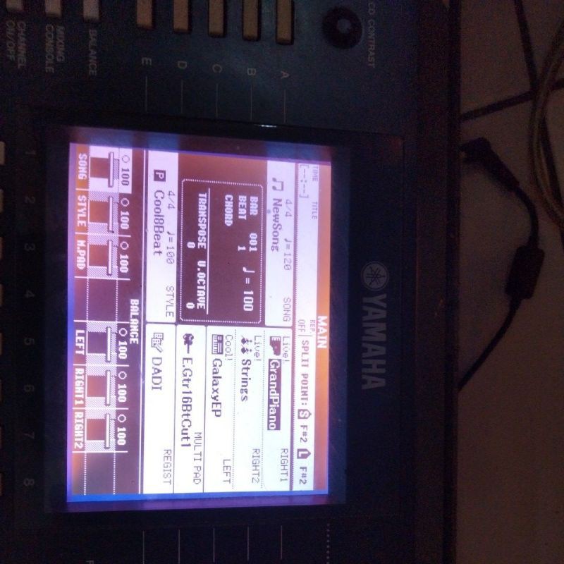 lcd yamaha psrs710