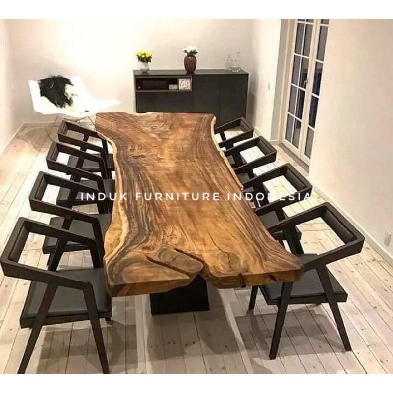 SET MEJA MAKAN PREMIUM KAYU SOLID 8 KURSI. MEJA MAKAN 8 KURSI MEWAH