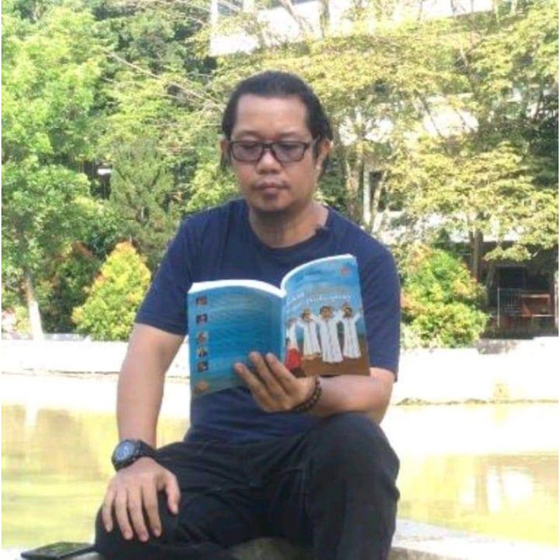 Tuhan Izinkan Aku Menjadi Pembangkang