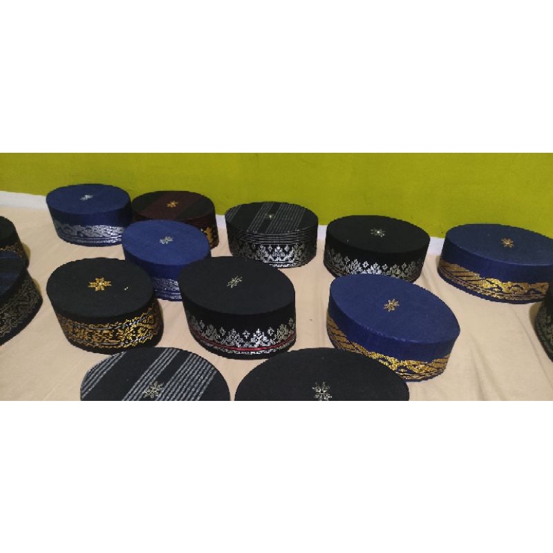 Peci Songket Motif Tenun