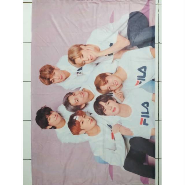 SELIMUT CUSTOM KARAKTER / BTS / IDOL / BLACKPINK / FROZEN - KARTUN ( bisa tulis nama )