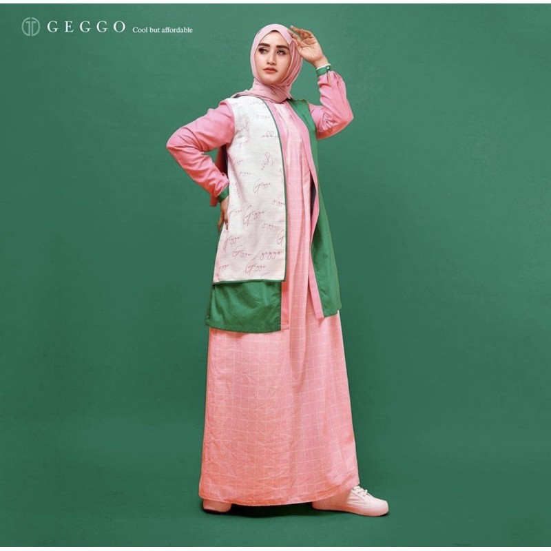Kaila set (inner & outer) by geggo woman