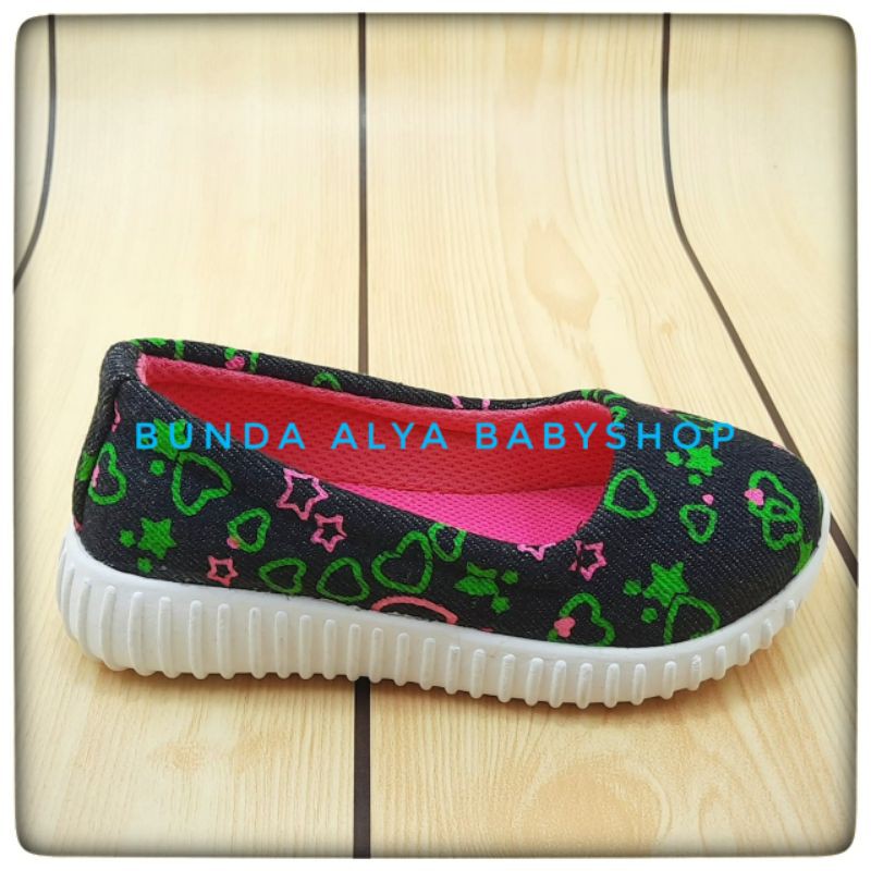 Sepatu Anak Perempuan Usia 2 3 6 7 Tahun Size 22 - 35 - Sepatu Anak Cewek Slip On Alas Karet Anti Licin