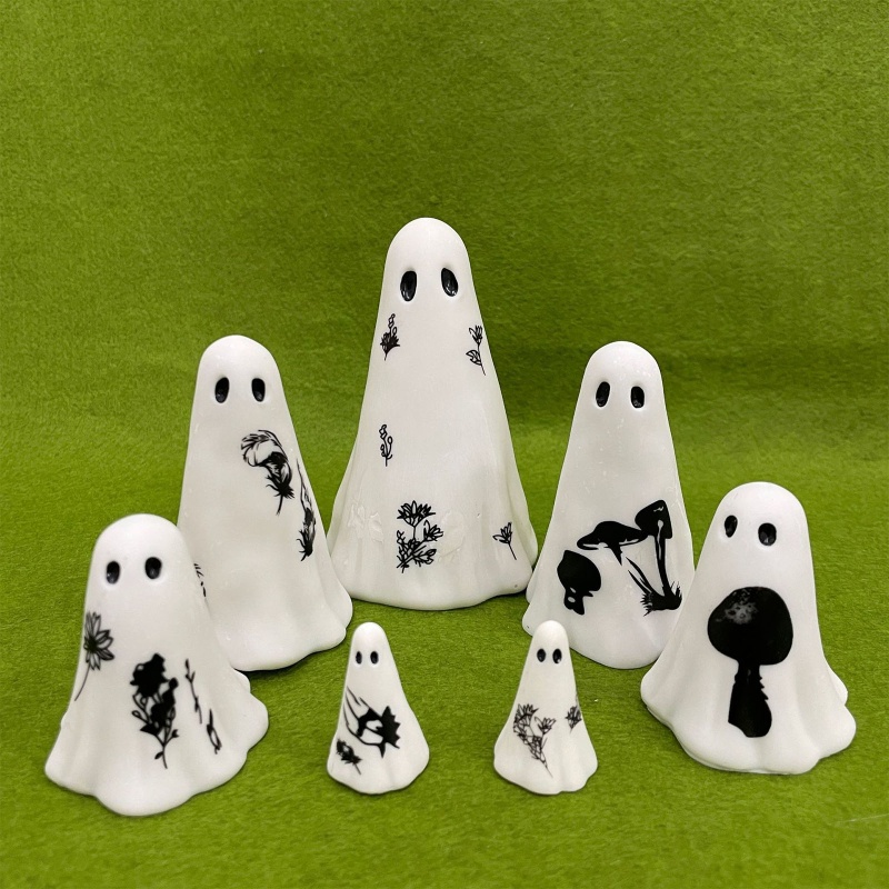 Ornamen Miniatur Hantu Halloween Bahan Resin