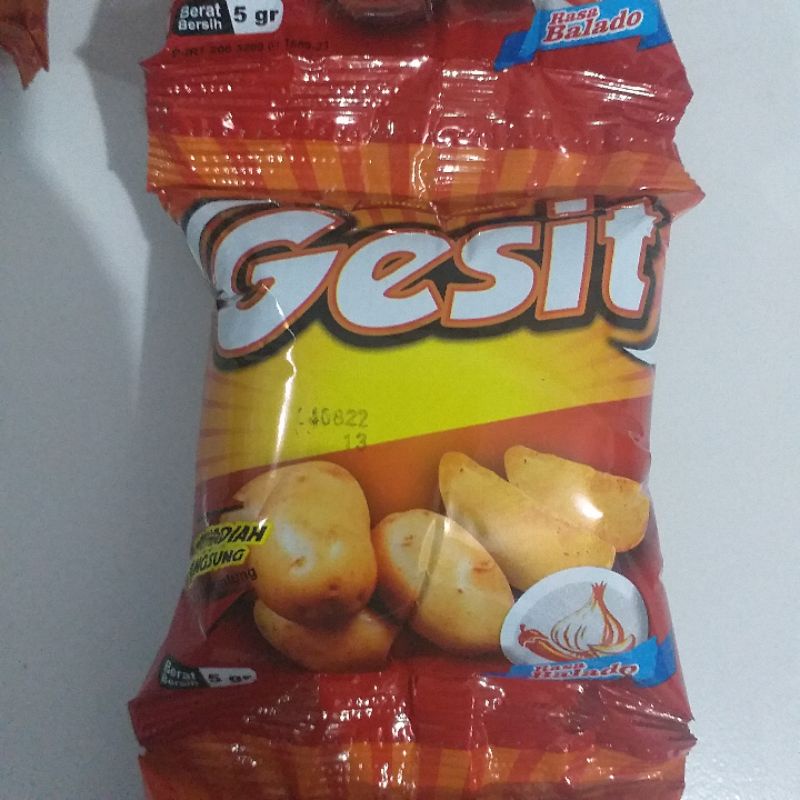 

Snack kentang Gesit 10 pcs