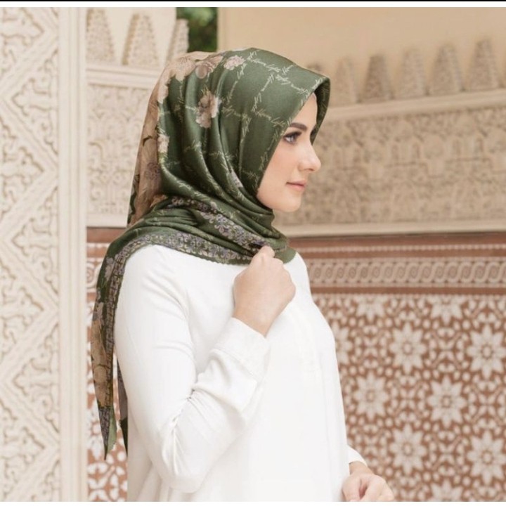 Diskon!! Hijab Voal Segiempat Motif Latefa HIjau Jilbab Voal Kerudung Segi Empat Motif