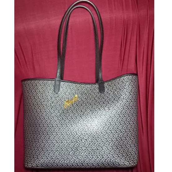 ⛔sold⛔Buttonscarves Izzy Tote bag Monogram black