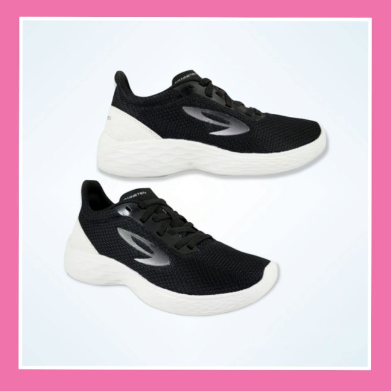 Sepatu Sneakers 910 Nineten Yasha Black White Color