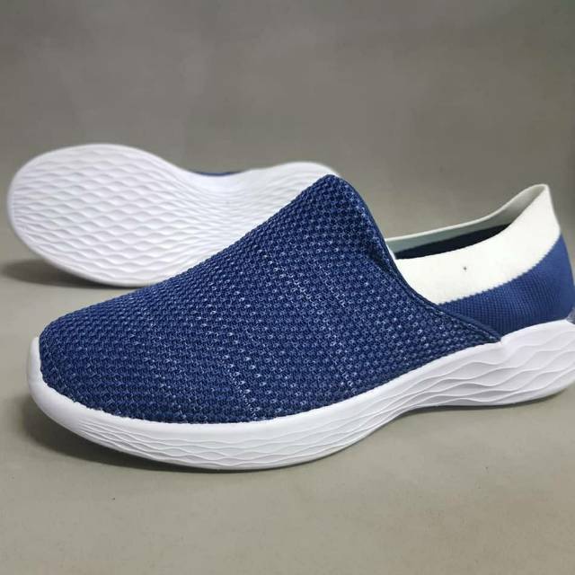 Sepatu Wanita Skechers Slip On Original