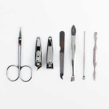 [ 7 PCS ] Set Alat Perawatan Kuku Telinga Alis / Alat Peralatan Kuku Alat Perawatan Telinga / Gunting Kuku Menicure Pedicure 7 PCS Set Lengkap Murah Keren / Gunting Kuku Menicure Lengkap Gunting Kuku Stainless Steel / Perawatan Kuku Alis Alat Kecantikan