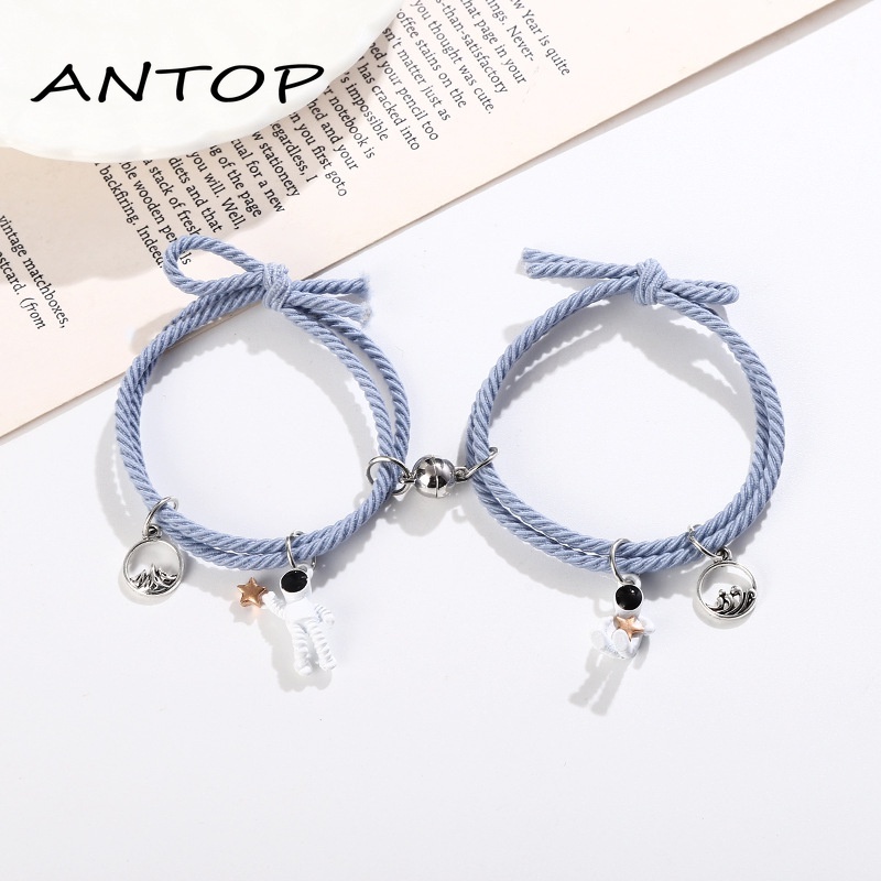 2 Pc Korea Ins Gelang Astronot Pasangan Rantai Magnet Gelang Dikepang Cinta Hadiah Lucu ANTOP