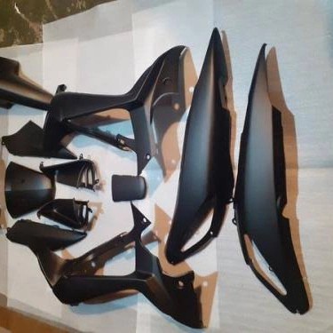 cover body full set Supra x 125 Batman hitam doff