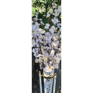 Pot Bunga Sakura Plastik Vas Kerucut Standing Besi Hiasan Sudut Pojok