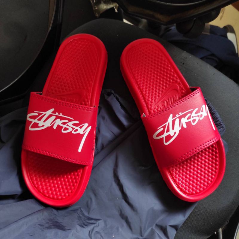 DIJAMINTERMURAH - SANDAL Nike Benassi X Stussy Sendal Pria