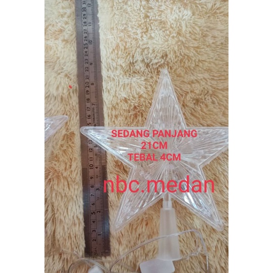 Bintang dipucuk berlampu
