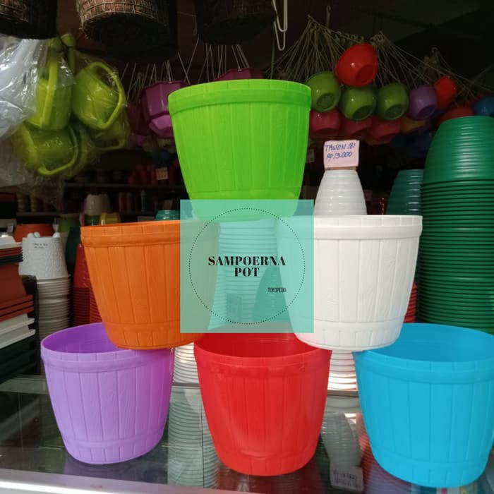 pot bunga tanaman motif gentong kayu warna warni 22cm - Putih