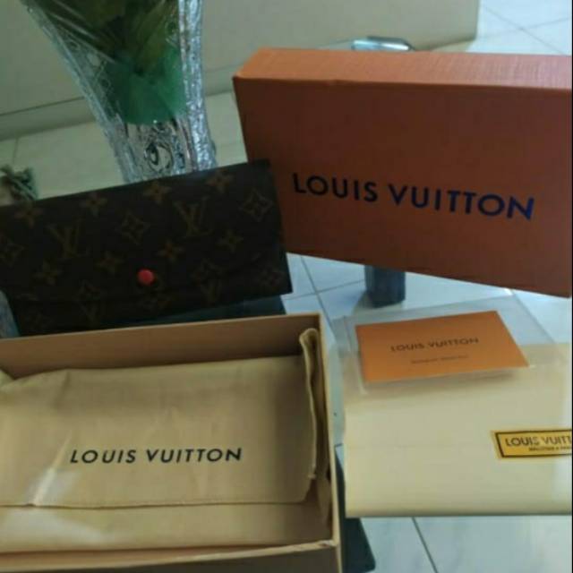 Dompet louis vuitton